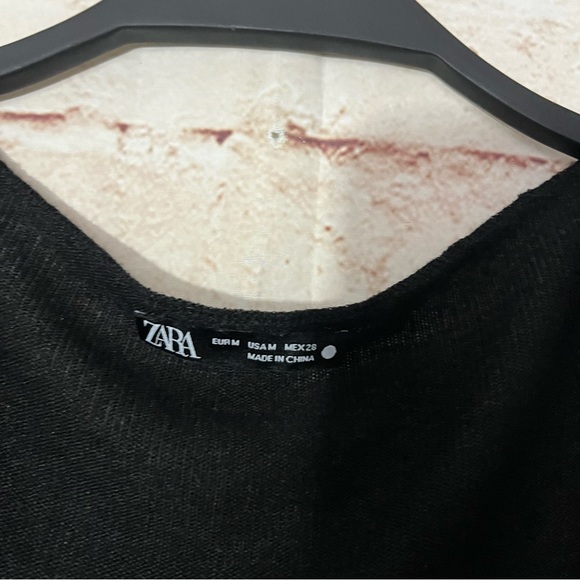 Black Zara V-neck shirt sleeve puffy shoulder top size medium - Picture 4 of 6